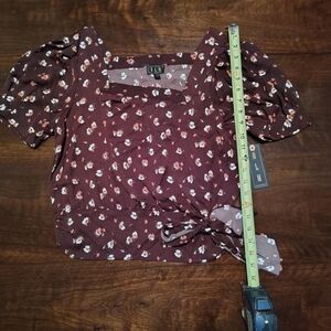 Elegant Floral Puff Sleeve Blouse